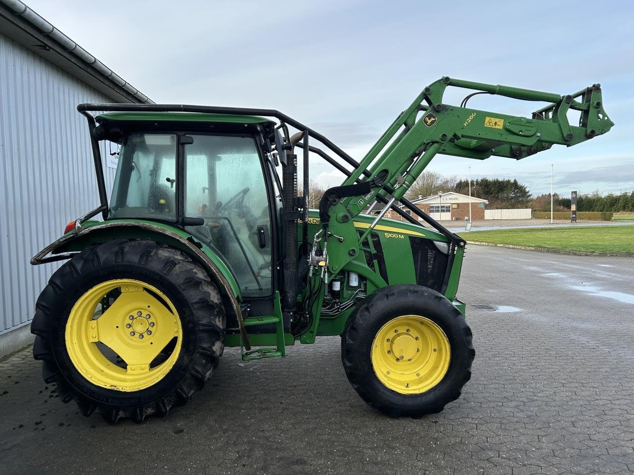 Traktor типа John Deere 5100M, Gebrauchtmaschine в Bramming (Фотография 12)
