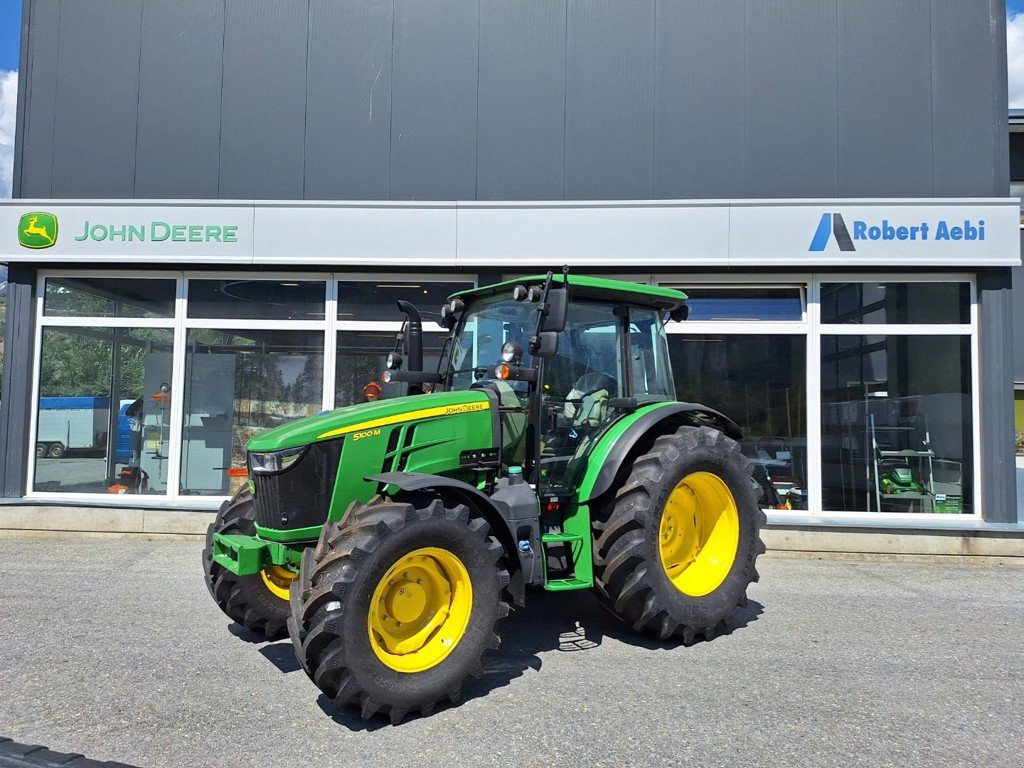 Traktor типа John Deere 5100M, Neumaschine в Susten (Фотография 1)