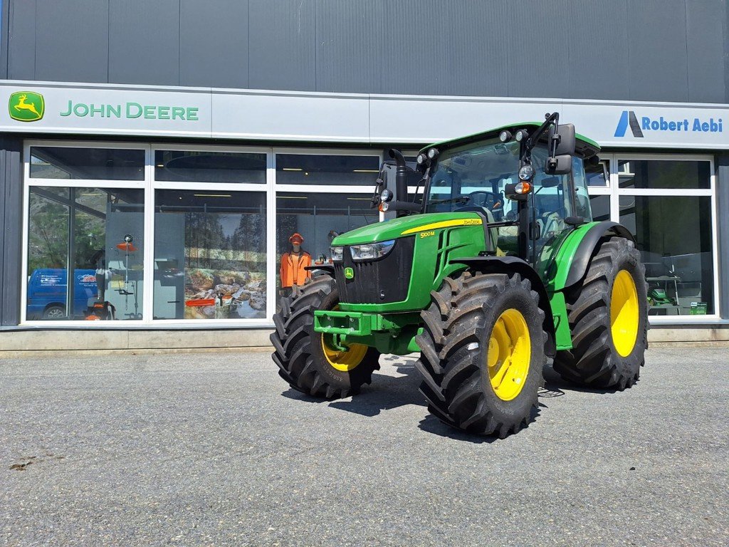 Traktor типа John Deere 5100M, Neumaschine в Susten (Фотография 2)