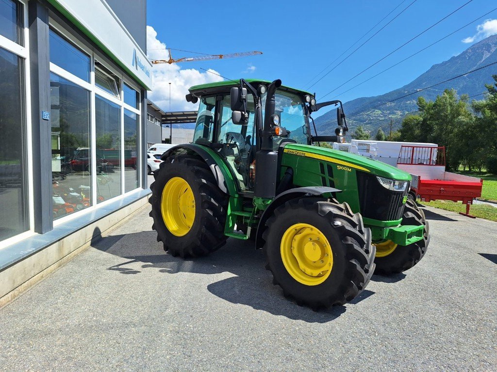 Traktor типа John Deere 5100M, Neumaschine в Susten (Фотография 4)