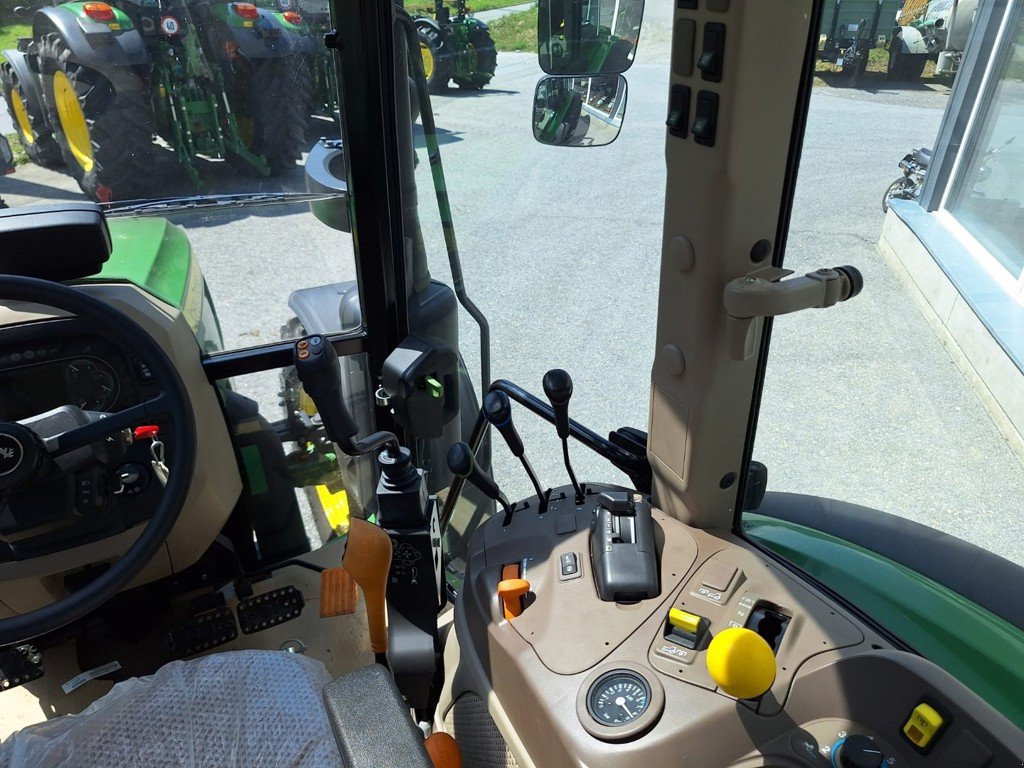 Traktor типа John Deere 5100M, Neumaschine в Susten (Фотография 9)