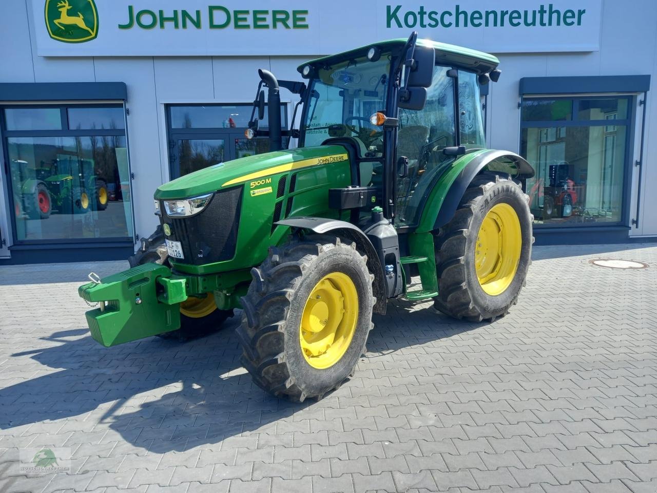 Traktor tip John Deere 5100M, Neumaschine in Wasungen (Poză 1)