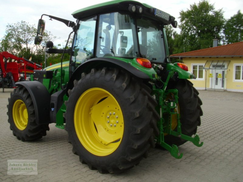 Traktor des Typs John Deere 5100M, Gebrauchtmaschine in Unterneukirchen (Bild 3)