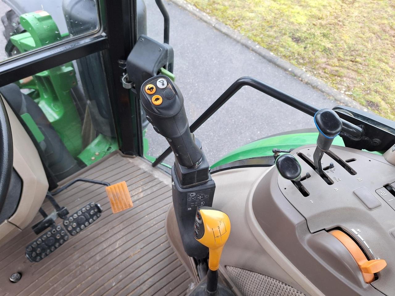 Traktor del tipo John Deere 5100M, Gebrauchtmaschine In Zweibrücken (Immagine 17)