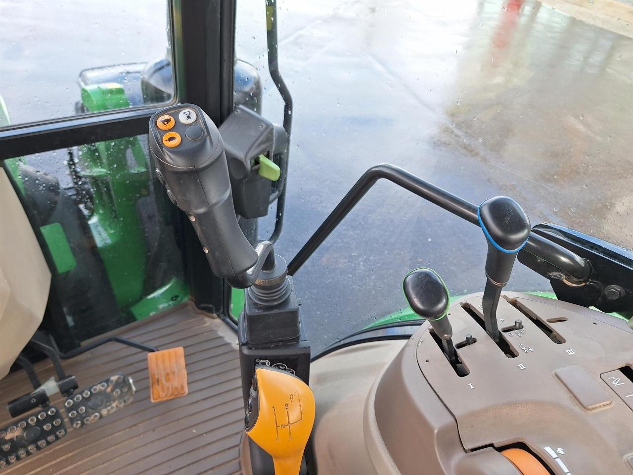 Traktor от тип John Deere 5100M, Gebrauchtmaschine в Niederkirchen (Снимка 13)