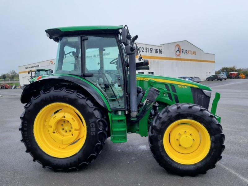 Traktor типа John Deere 5100R, Gebrauchtmaschine в ANTIGNY (Фотография 4)