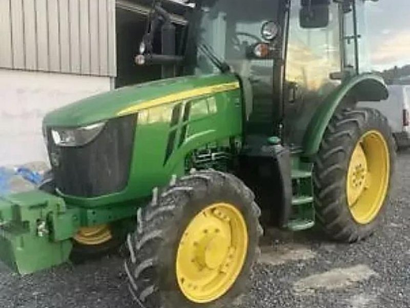 Traktor typu John Deere 5100r, Gebrauchtmaschine v MONFERRAN