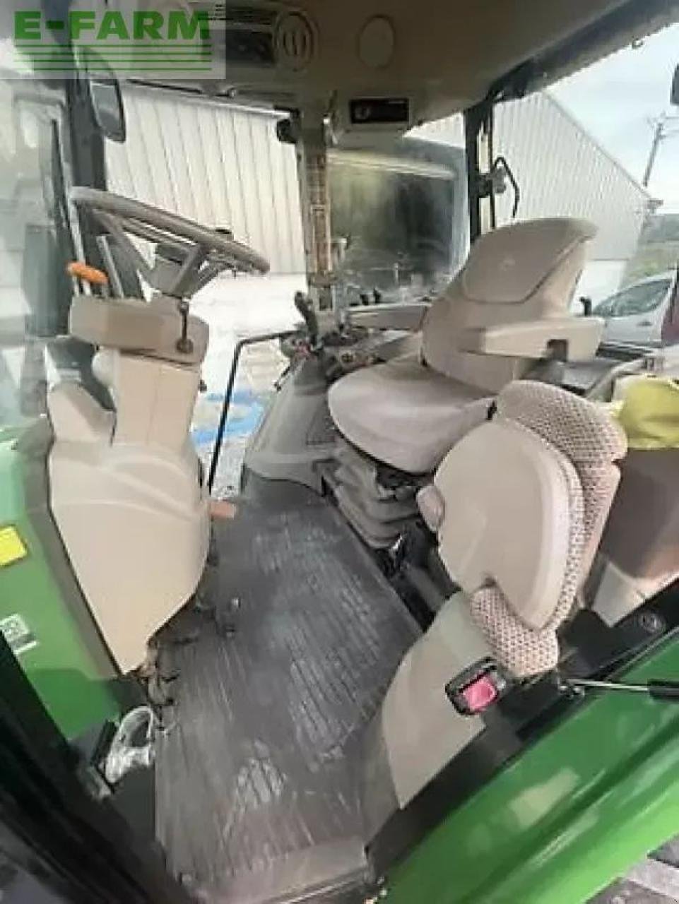 Traktor typu John Deere 5100r, Gebrauchtmaschine v MONFERRAN (Obrázek 8)