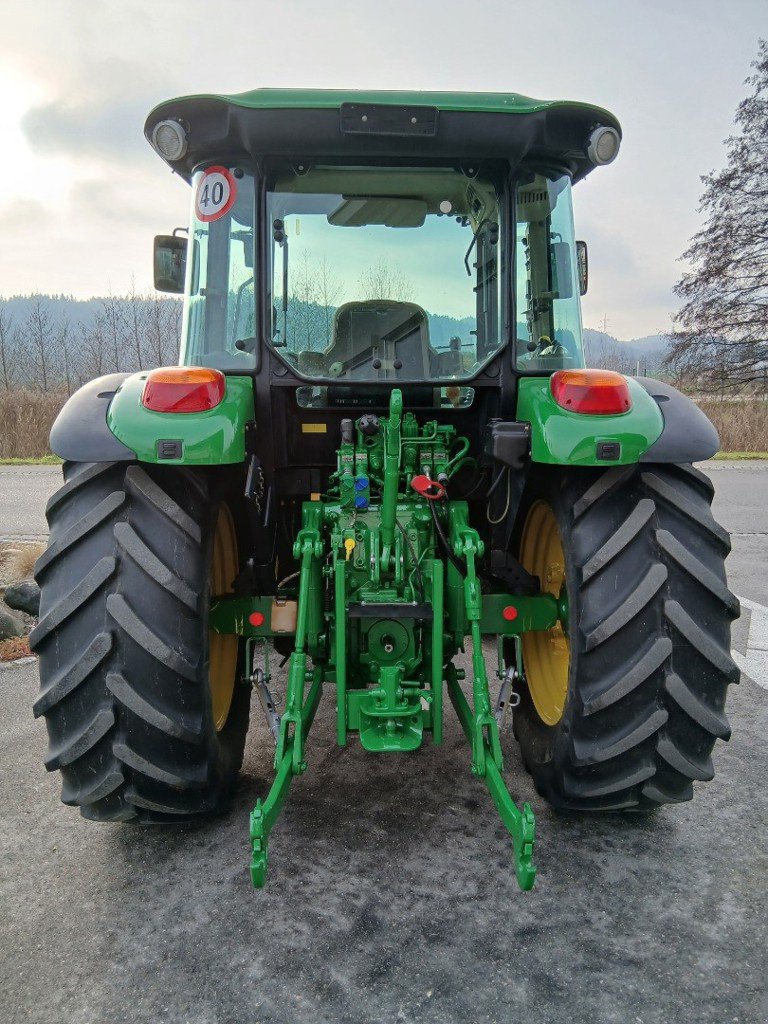 Traktor typu John Deere 5100R, Gebrauchtmaschine v Lengnau (Obrázok 5)