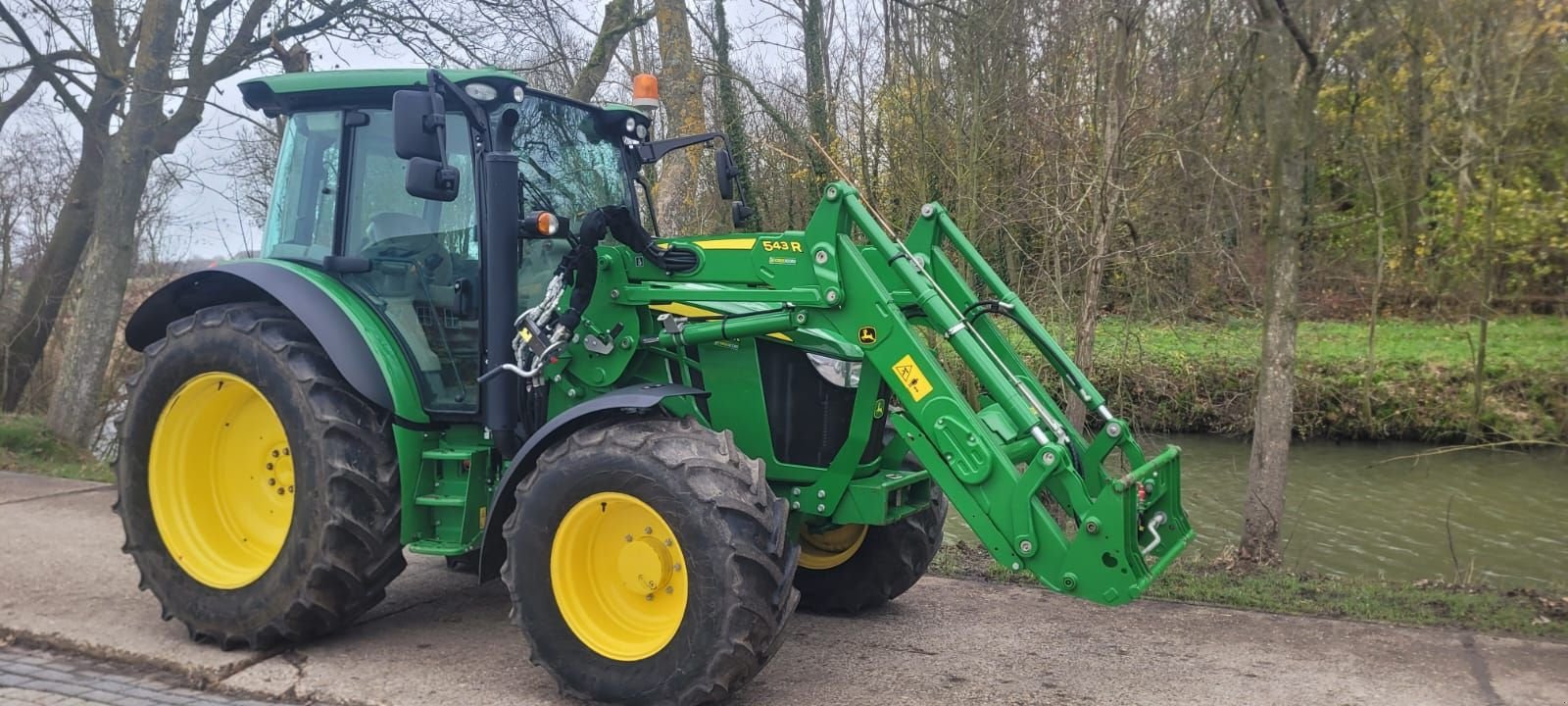 Traktor типа John Deere 5100R, Gebrauchtmaschine в Houwerzijl (Фотография 10)