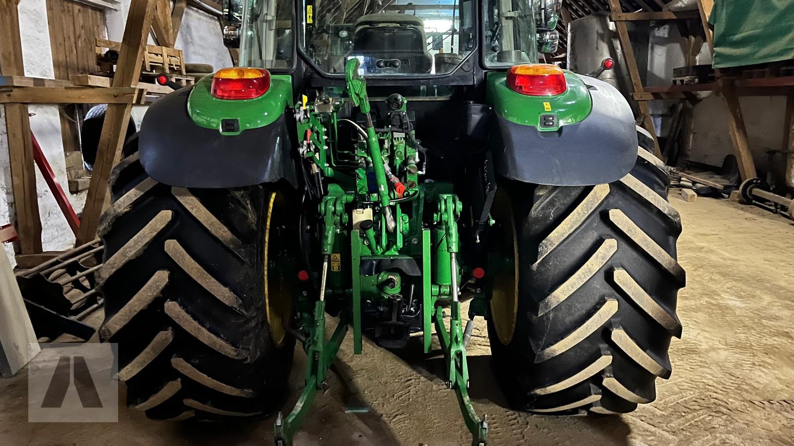 Traktor des Typs John Deere 5100R, Gebrauchtmaschine in Regensburg (Bild 7)