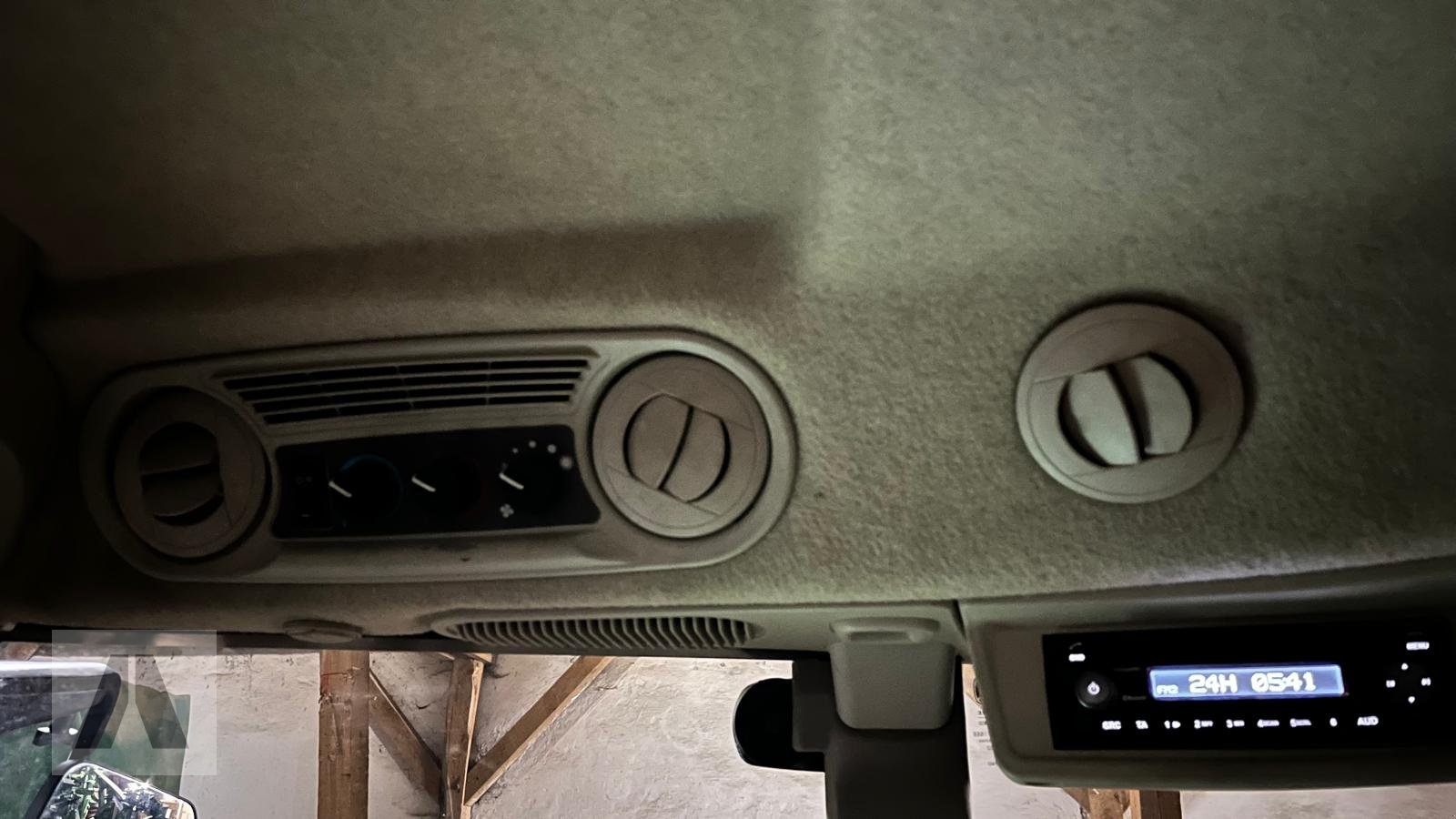 Traktor des Typs John Deere 5100R, Gebrauchtmaschine in Regensburg (Bild 19)