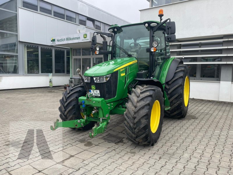 Traktor des Typs John Deere 5100R, Gebrauchtmaschine in Regensburg (Bild 1)
