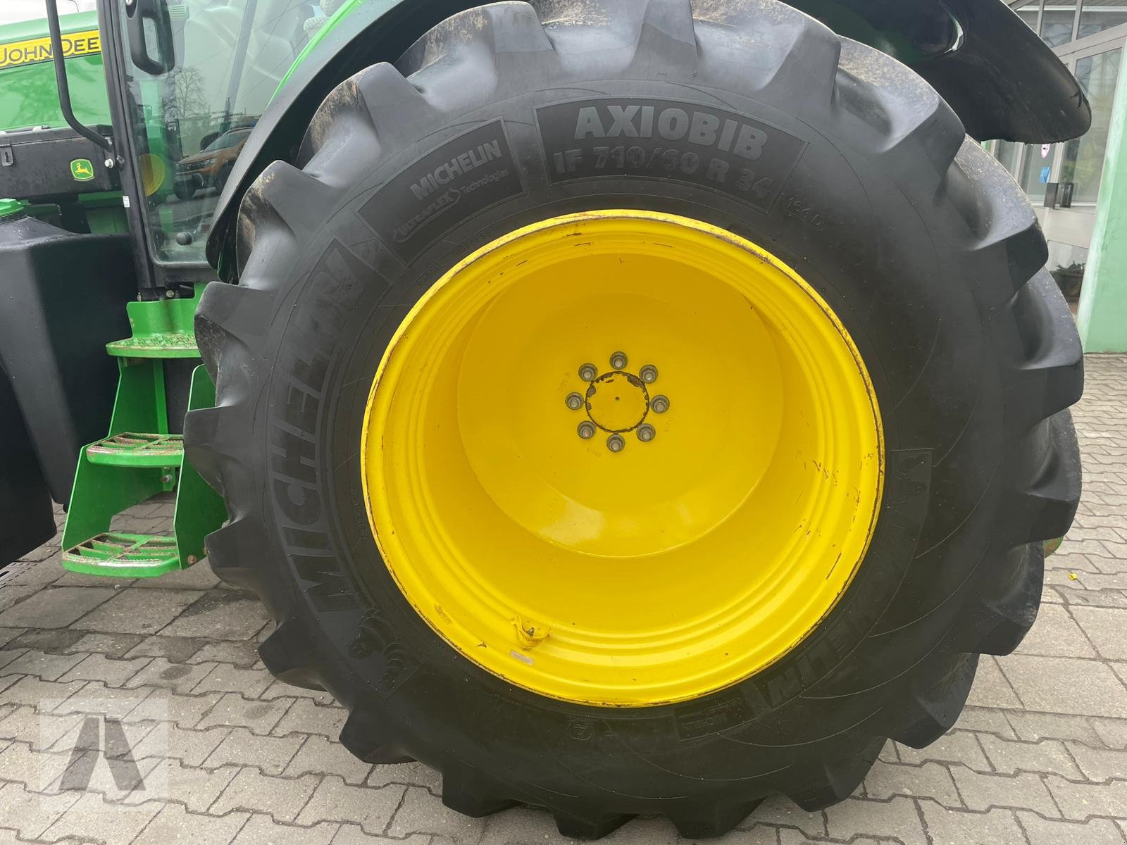 Traktor des Typs John Deere 5100R, Gebrauchtmaschine in Regensburg (Bild 11)