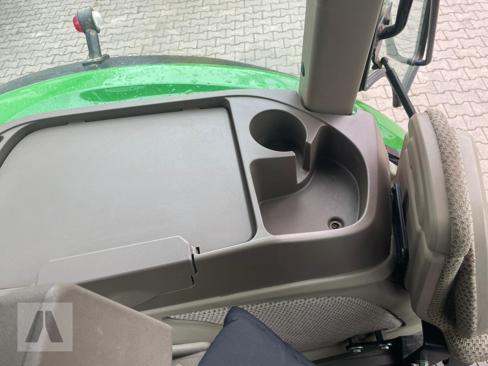 Traktor des Typs John Deere 5100R, Gebrauchtmaschine in Regensburg (Bild 14)