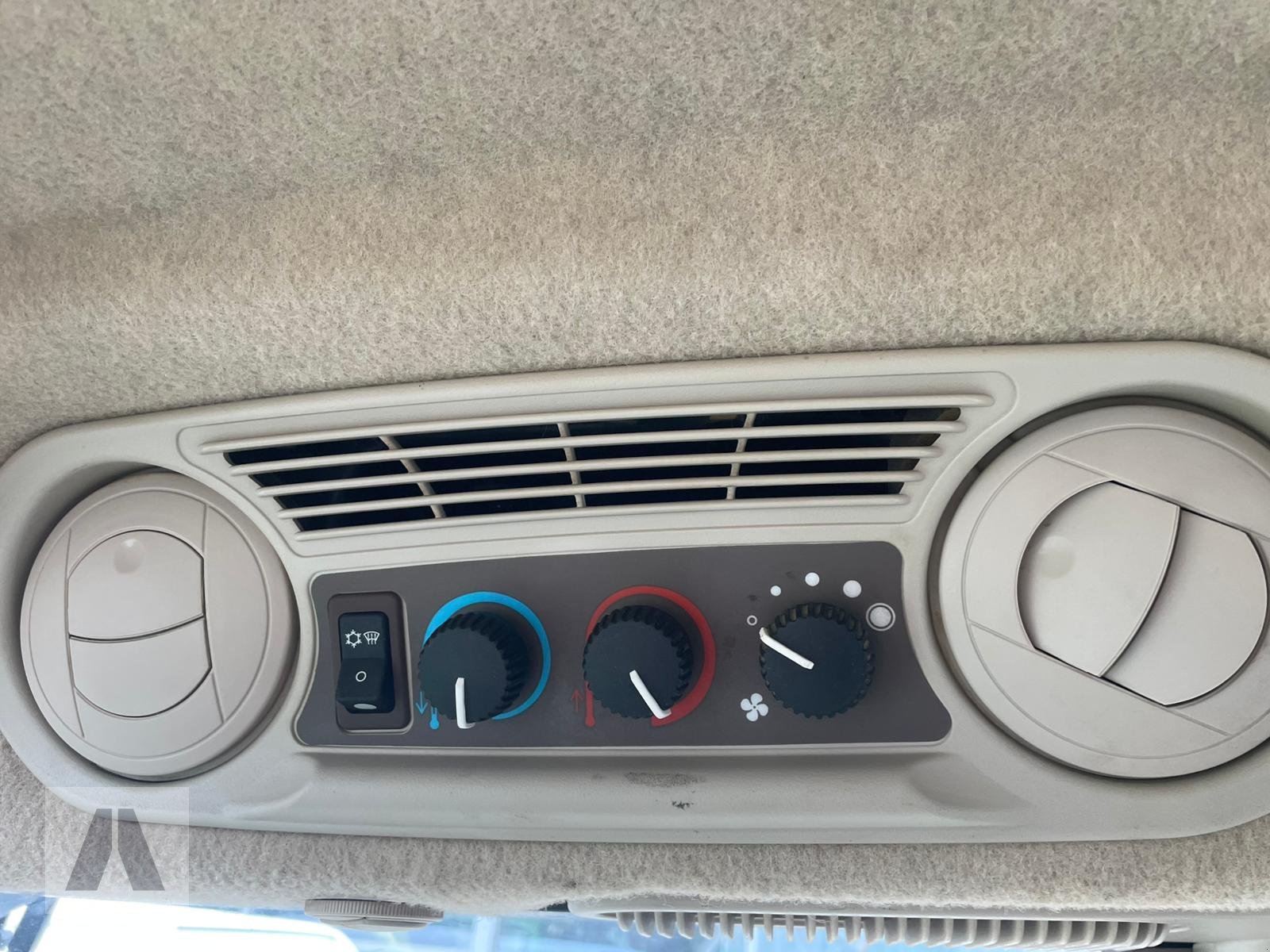 Traktor des Typs John Deere 5100R, Gebrauchtmaschine in Regensburg (Bild 16)