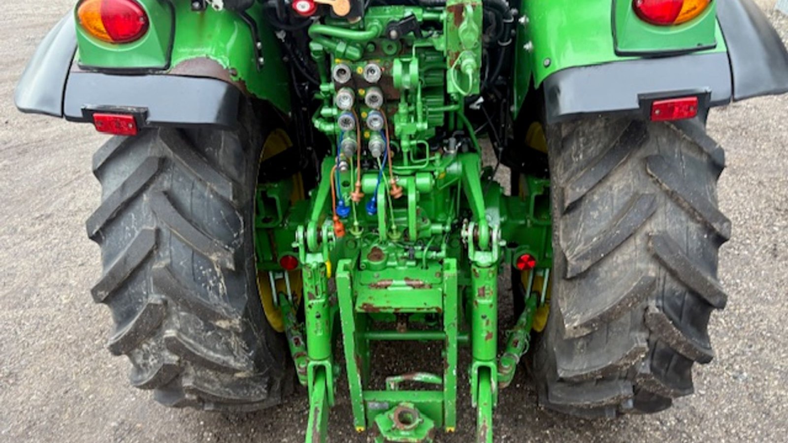 Traktor tip John Deere 5105GF FRONTLIFT. HJUL MED GRÆSDÆK MEDFØLGER, Gebrauchtmaschine in Dronninglund (Poză 9)
