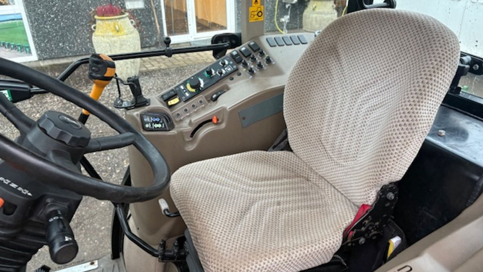 Traktor tip John Deere 5105GF FRONTLIFT. HJUL MED GRÆSDÆK MEDFØLGER, Gebrauchtmaschine in Dronninglund (Poză 18)