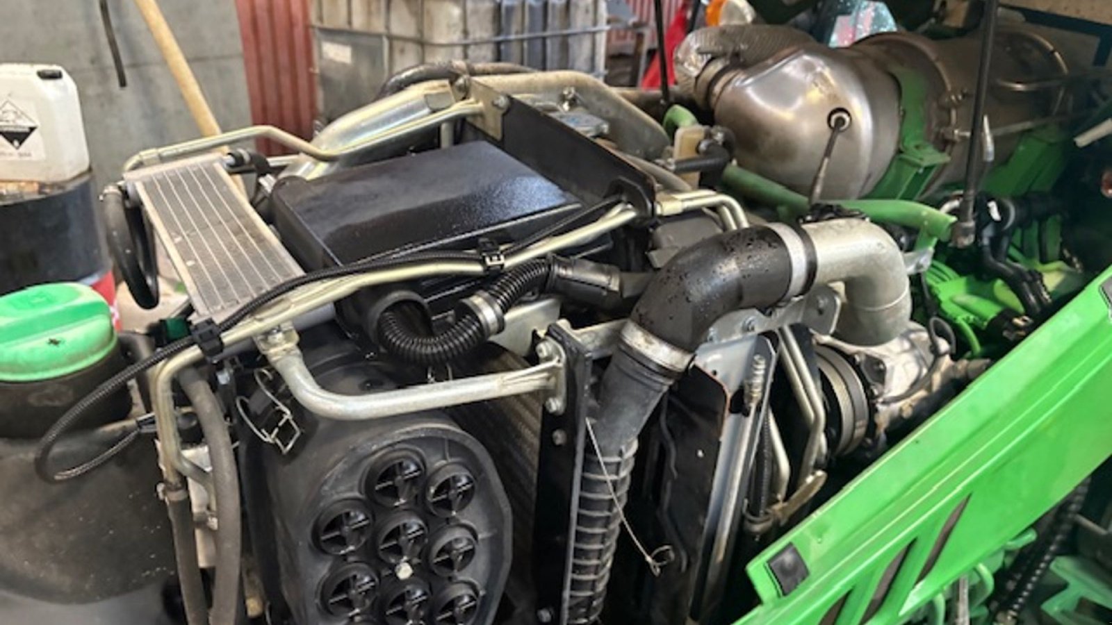 Traktor tip John Deere 5105GF FRONTLIFT. HJUL MED GRÆSDÆK MEDFØLGER, Gebrauchtmaschine in Dronninglund (Poză 11)