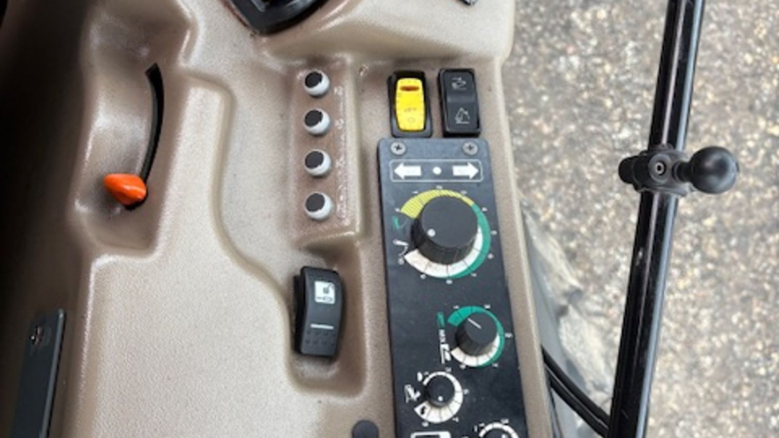 Traktor του τύπου John Deere 5105GF FRONTLIFT. HJUL MED GRÆSDÆK MEDFØLGER, Gebrauchtmaschine σε Dronninglund (Φωτογραφία 17)