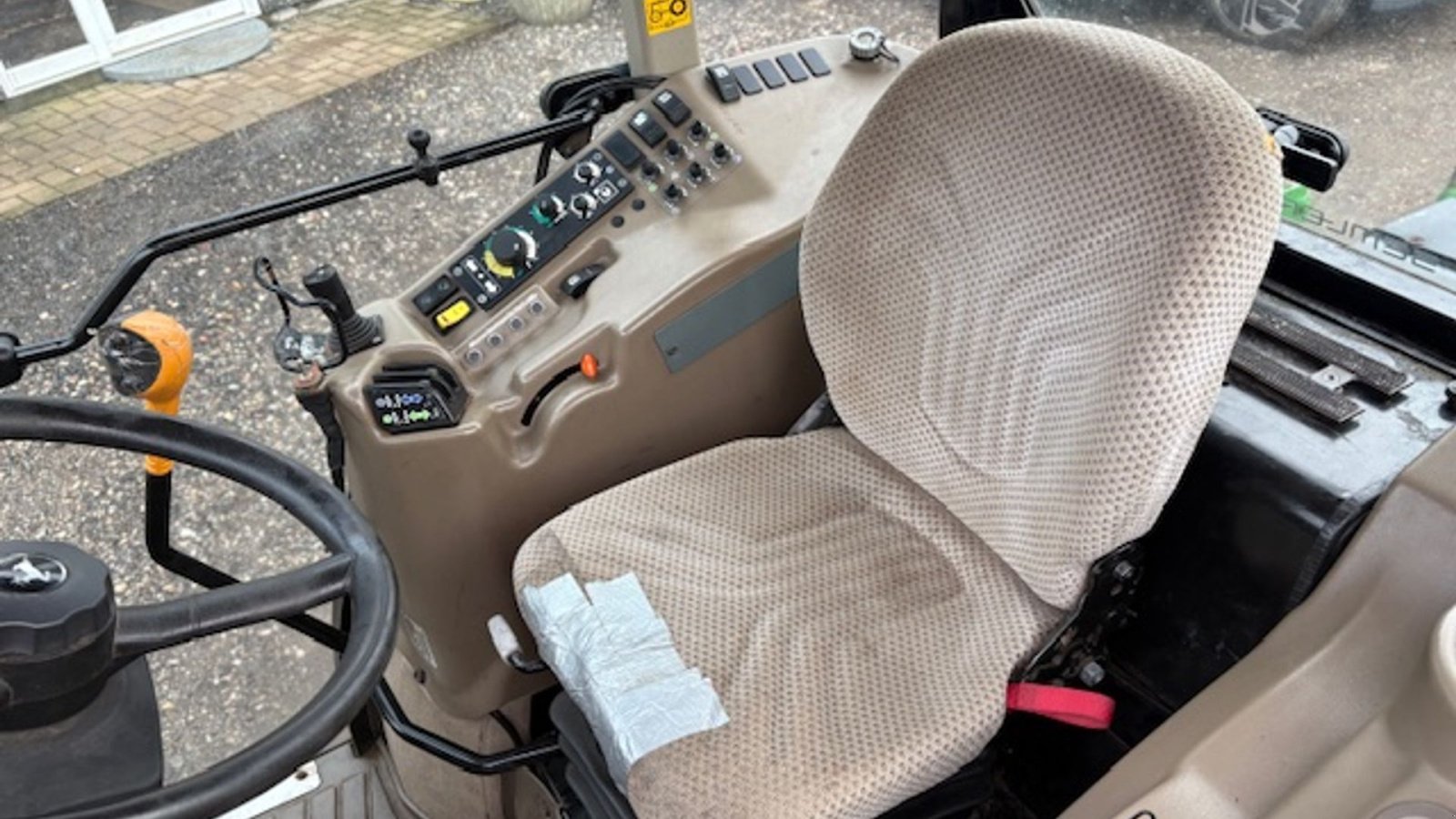 Traktor a típus John Deere 5105GF FRONTLIFT. HJUL MED GRÆSDÆK MEDFØLGER, Gebrauchtmaschine ekkor: Dronninglund (Kép 15)