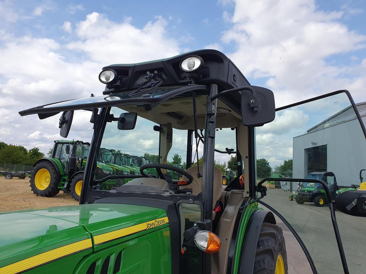 Traktor of the type John Deere 5105GN Stufe V, Neumaschine in Niederkirchen (Picture 11)