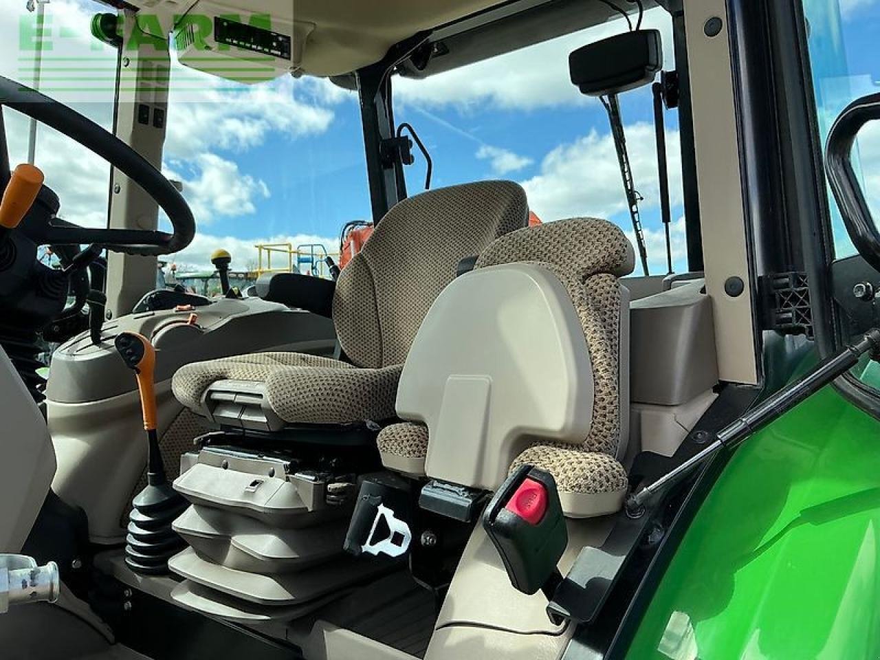 Traktor vrste John Deere 5105m tractor, Gebrauchtmaschine v SHAFTESBURY (Slika 19)