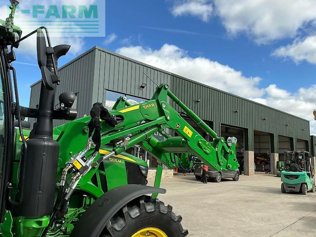 Traktor des Typs John Deere 5105m tractor, Gebrauchtmaschine in SHAFTESBURY (Bild 11)