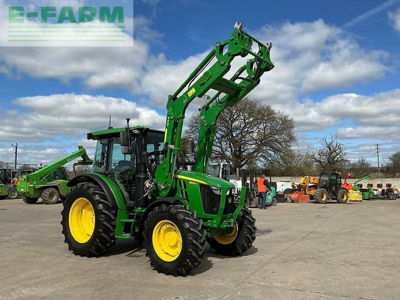 Traktor des Typs John Deere 5105m tractor, Gebrauchtmaschine in SHAFTESBURY (Bild 14)