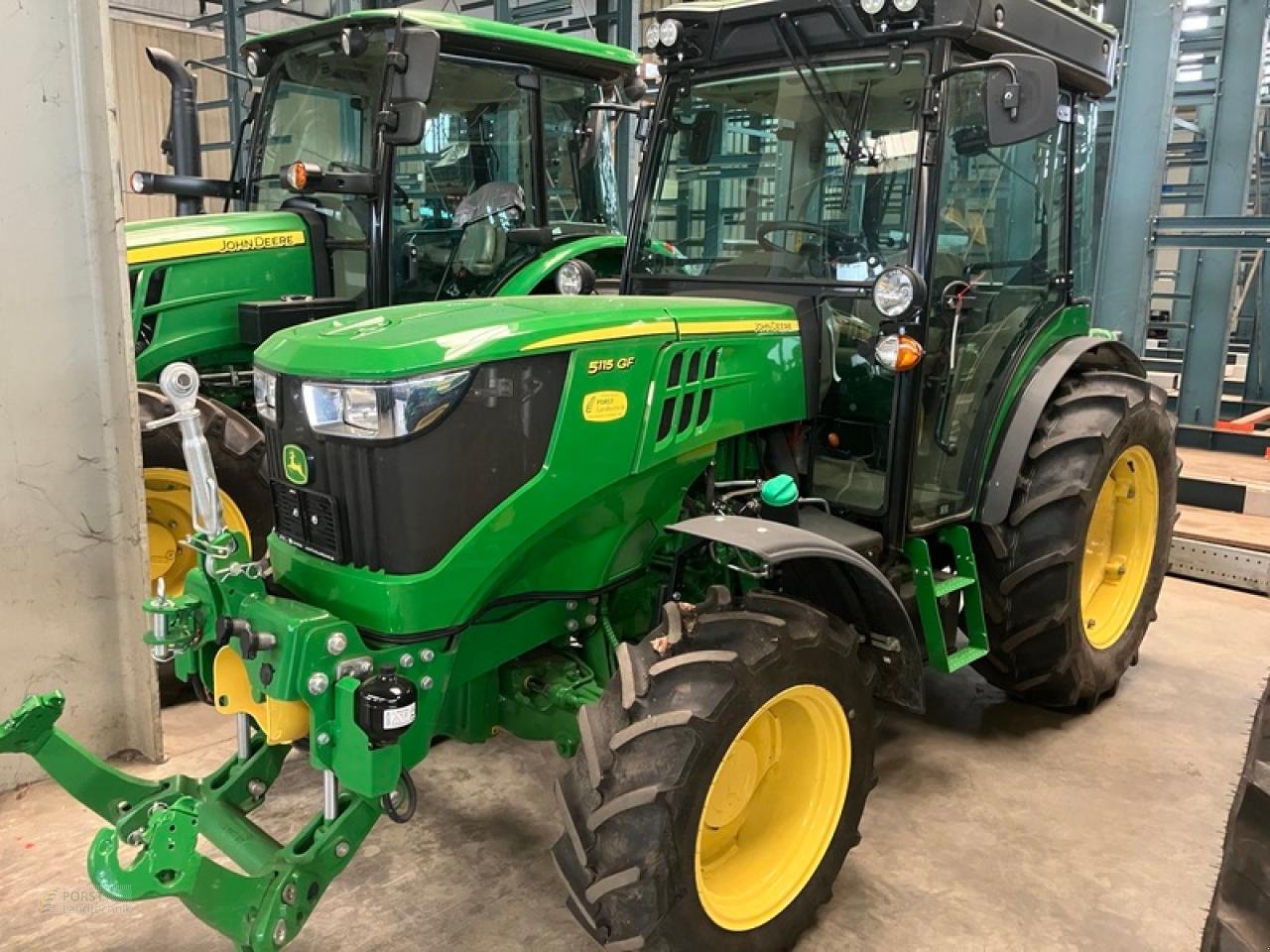 Traktor des Typs John Deere 5115GF, Neumaschine in Jahnatal (Bild 2)