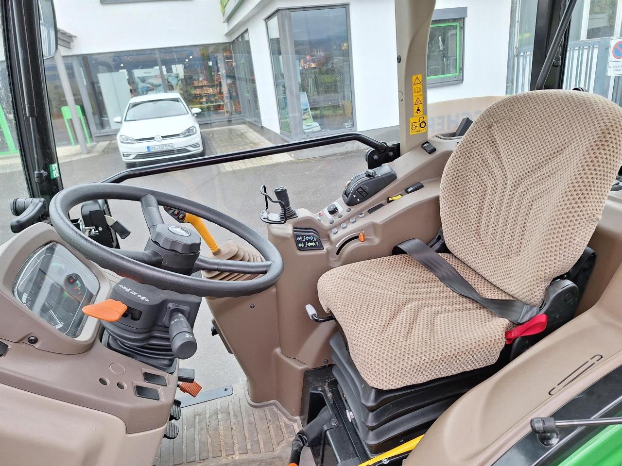 Traktor типа John Deere 5115GN, Neumaschine в Niederkirchen (Фотография 9)