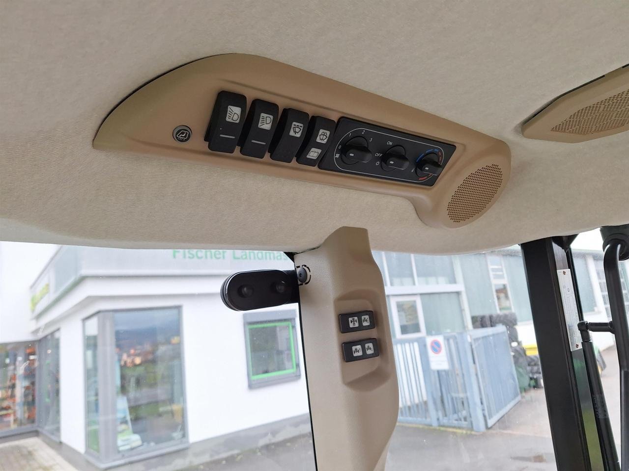 Traktor типа John Deere 5115GN, Neumaschine в Niederkirchen (Фотография 11)