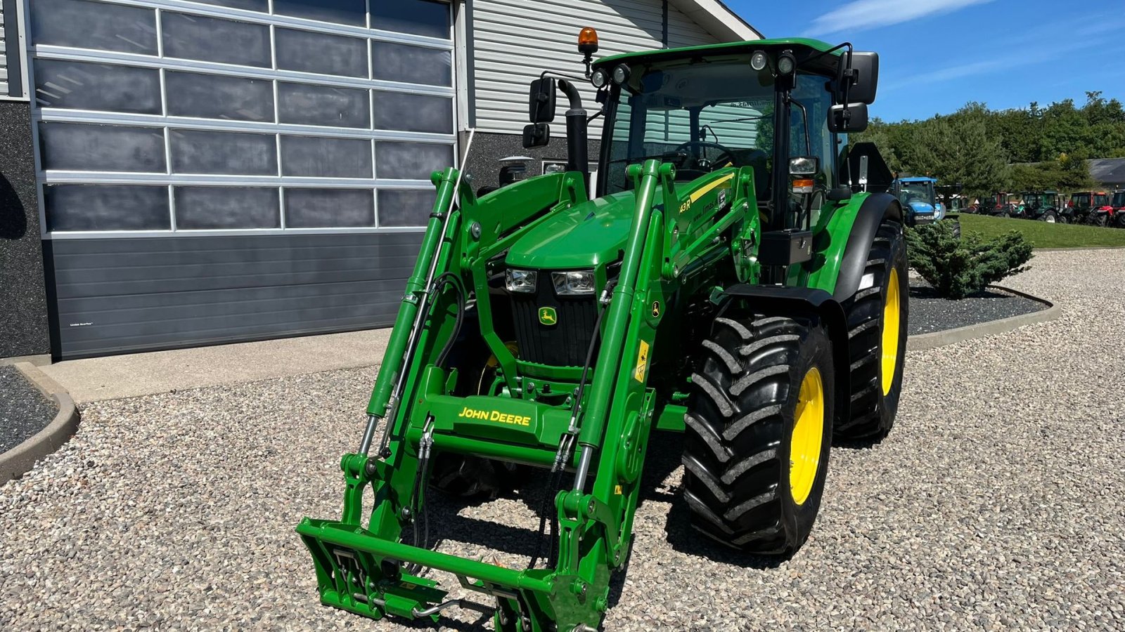 Traktor tipa John Deere 5115M Med frontlæsser, som ny, Gebrauchtmaschine u Lintrup (Slika 9)