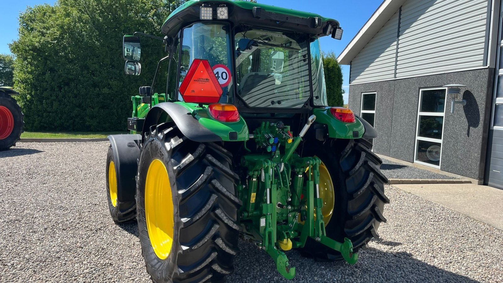 Traktor tipa John Deere 5115M Med frontlæsser, som ny, Gebrauchtmaschine u Lintrup (Slika 12)
