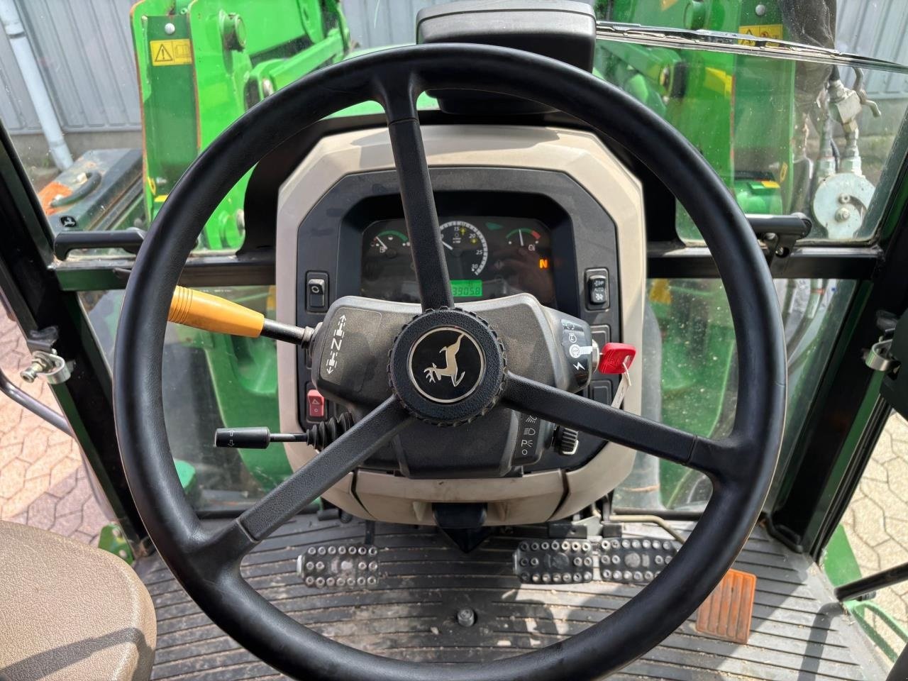 Traktor du type John Deere 5115M, Gebrauchtmaschine en Næstved (Photo 7)