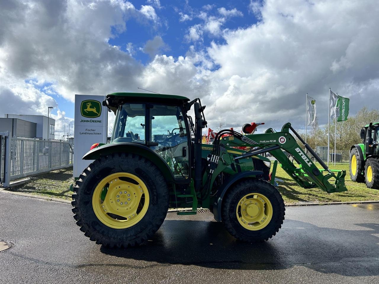 Traktor des Typs John Deere 5115M, Gebrauchtmaschine in Zweibrücken (Bild 4)