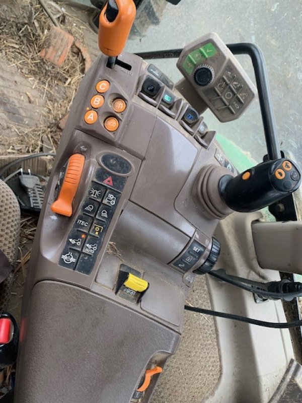 Traktor типа John Deere 5115R, Gebrauchtmaschine в STENAY (Фотография 4)