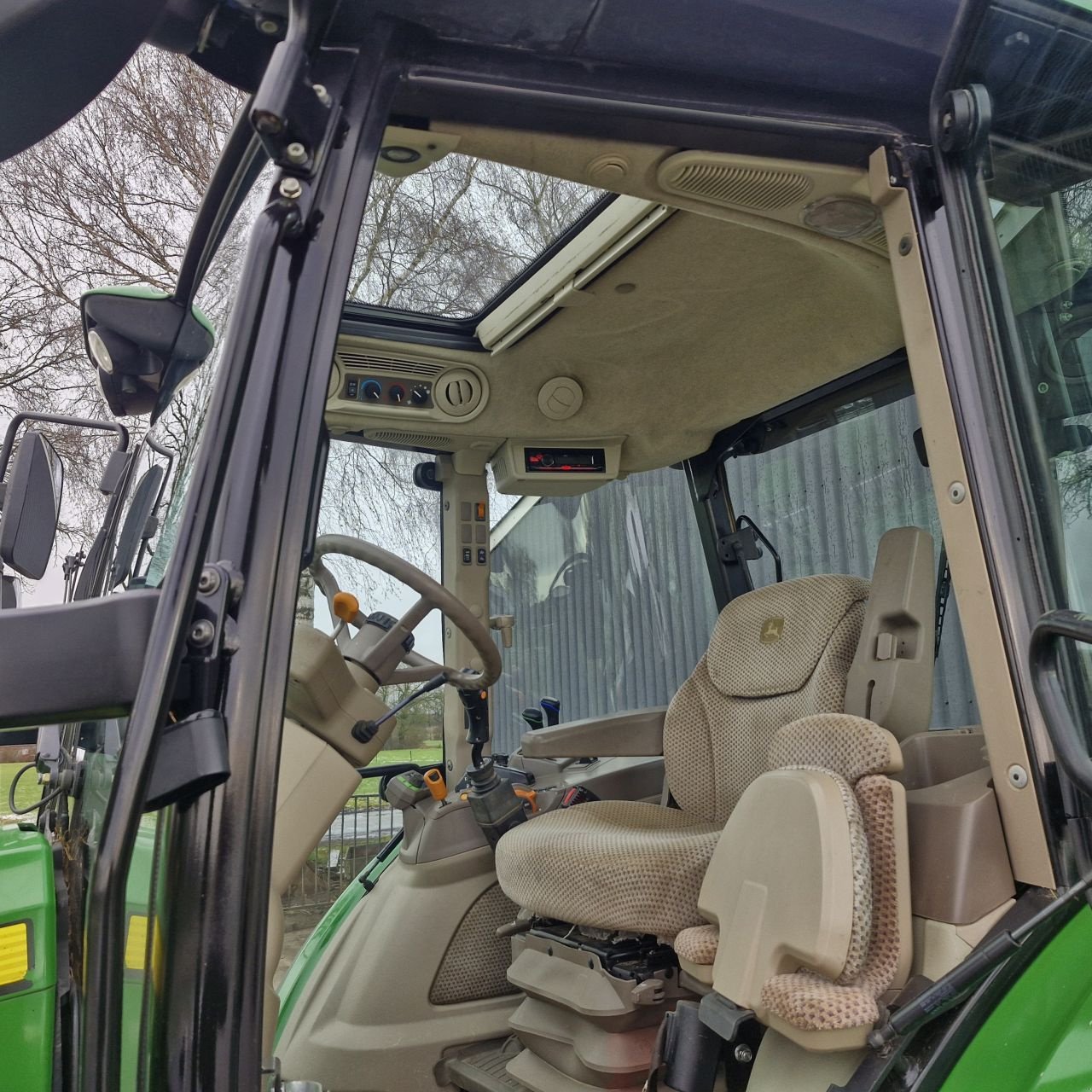 Traktor of the type John Deere 5115R, Gebrauchtmaschine in Daarle (Picture 9)