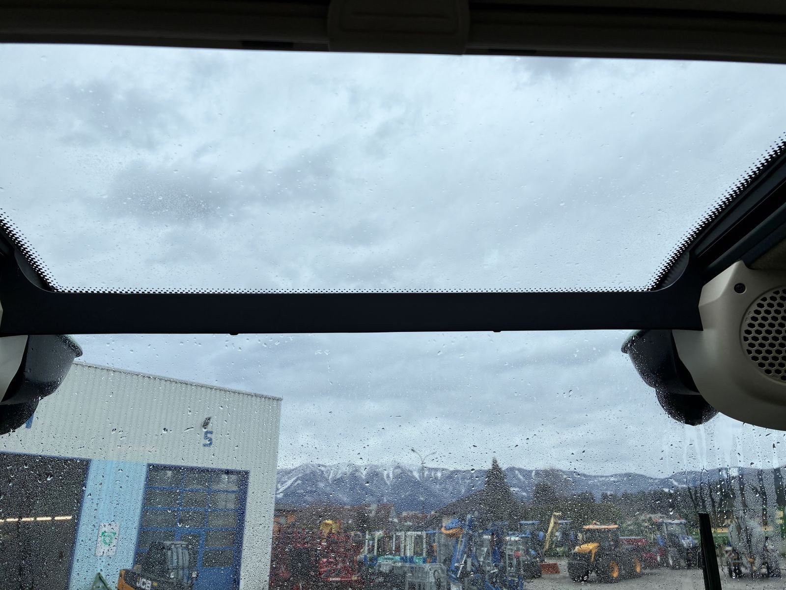 Traktor от тип John Deere 5115R, Gebrauchtmaschine в Villach (Снимка 13)