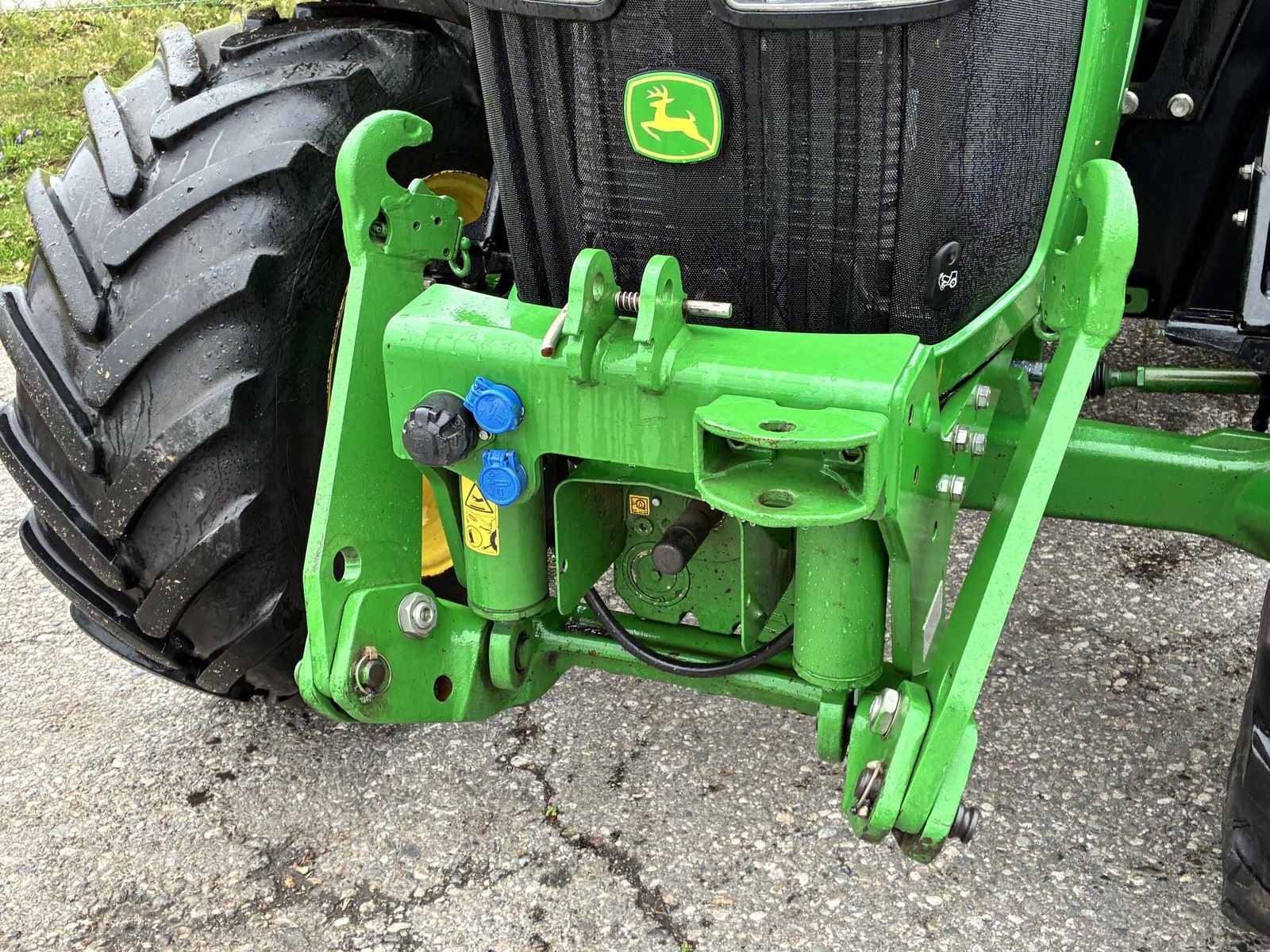 Traktor от тип John Deere 5115R, Gebrauchtmaschine в Villach (Снимка 4)