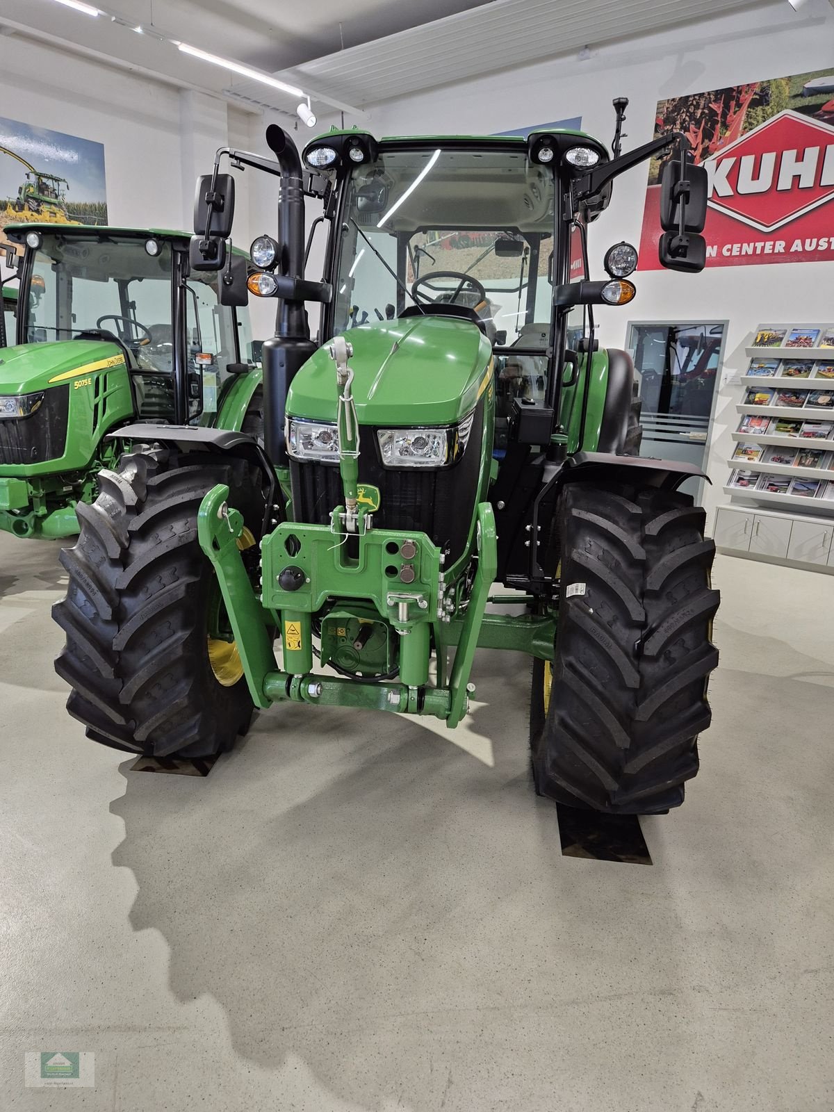 Traktor typu John Deere 5120 M, Neumaschine v Klagenfurt (Obrázek 2)