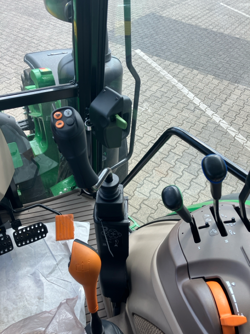 Traktor del tipo John Deere 5120M, Neumaschine In Lauterberg/Barbis (Immagine 12)