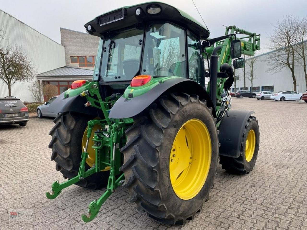 Traktor van het type John Deere 5125R MIT FRONTLADER, Gebrauchtmaschine in Oyten (Foto 4)