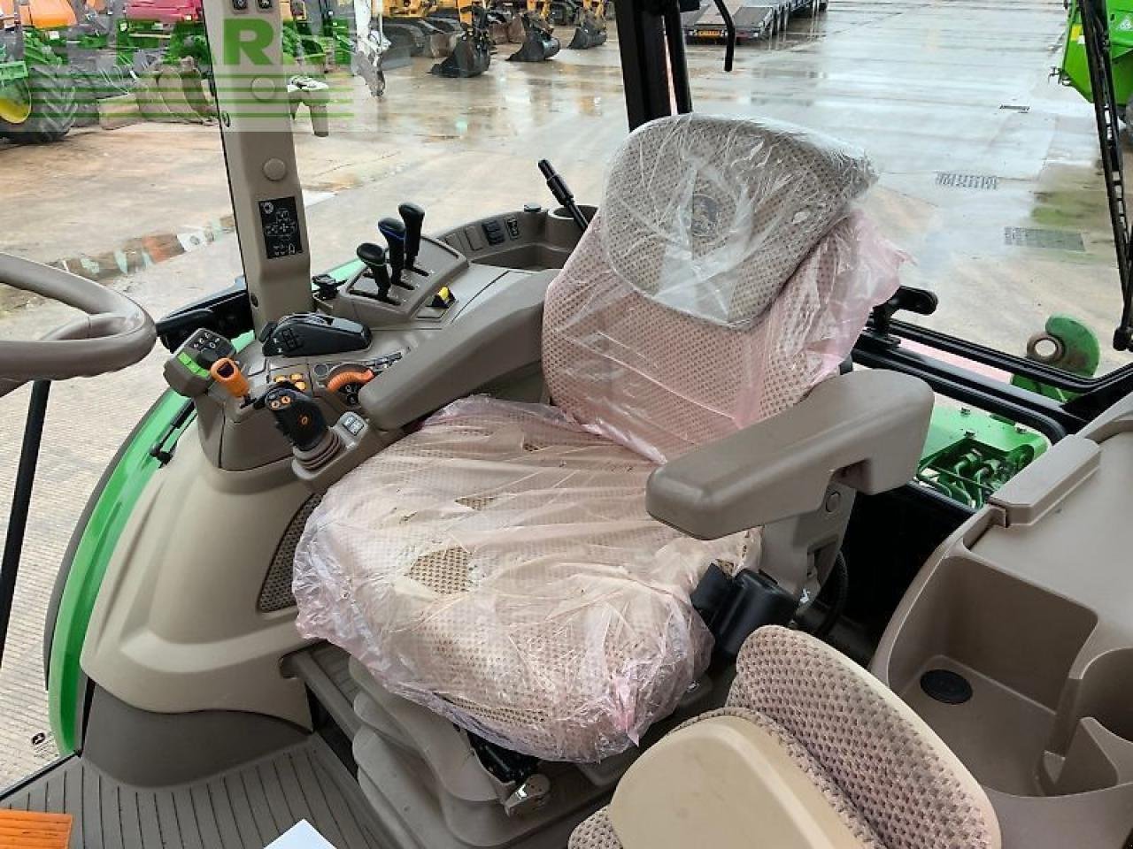 Traktor типа John Deere 5125r tractor (st25207), Gebrauchtmaschine в SHAFTESBURY (Фотография 21)