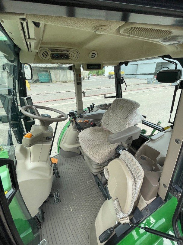 Traktor du type John Deere 5125R, Gebrauchtmaschine en Domdidier (Photo 5)