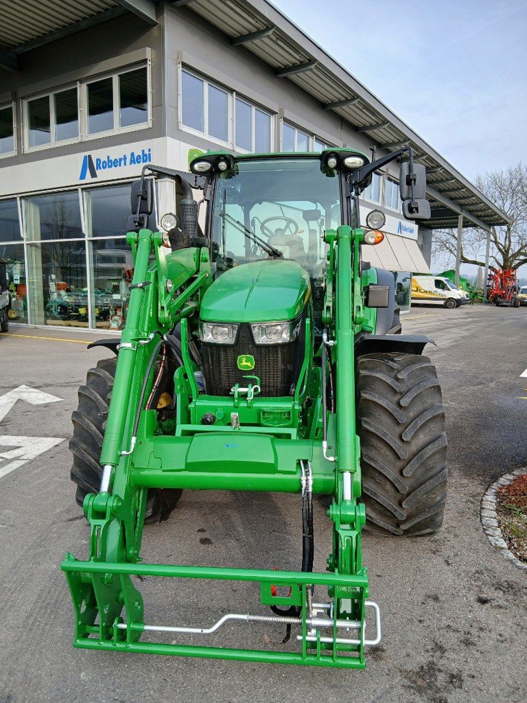 Traktor za tip John Deere 5125R, Gebrauchtmaschine u Lengnau (Slika 3)
