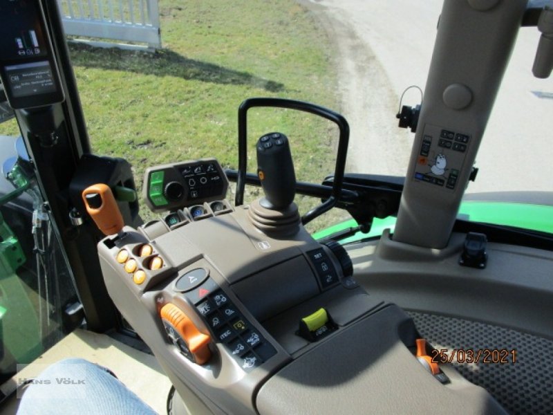 Traktor des Typs John Deere 5125R, Neumaschine in Soyen (Bild 7)