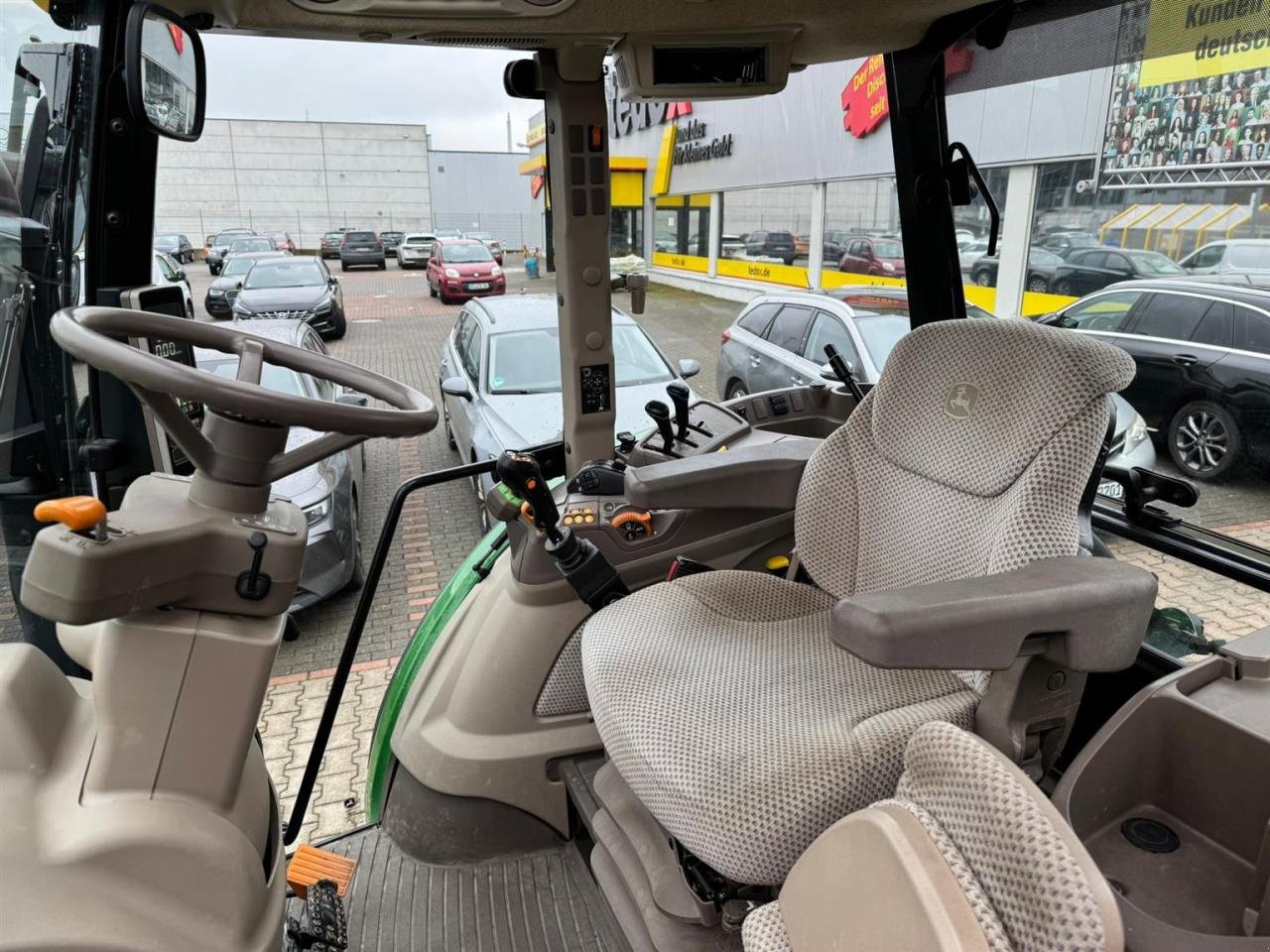 Traktor des Typs John Deere 5125R, Gebrauchtmaschine in Worms (Bild 11)