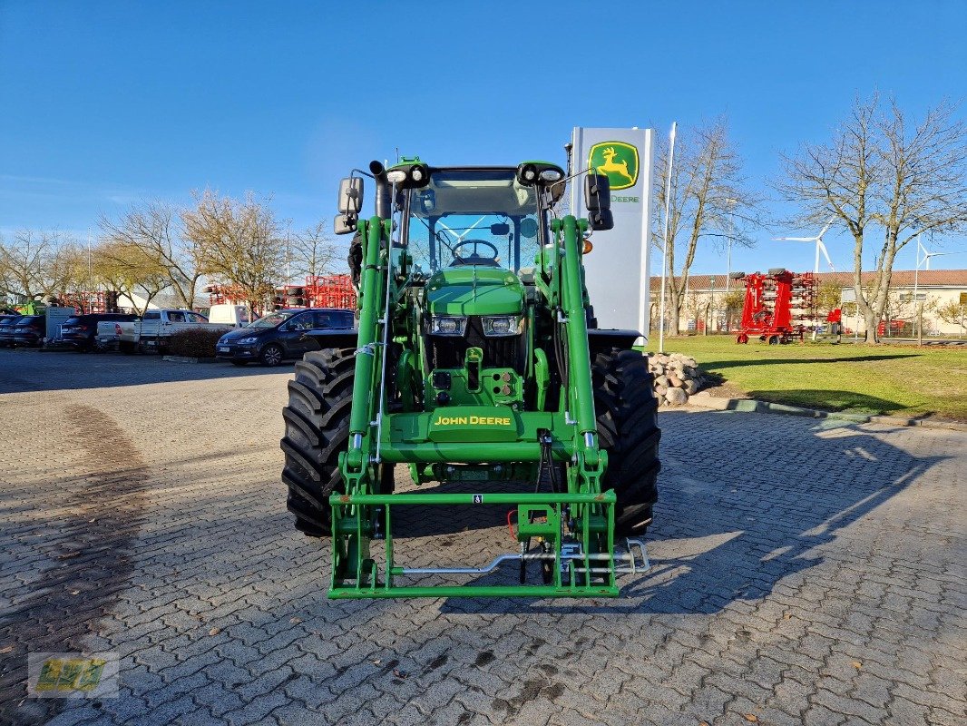 Traktor typu John Deere 5130M mit FL 543R & FZW, Gebrauchtmaschine v Schenkenberg (Obrázek 2)