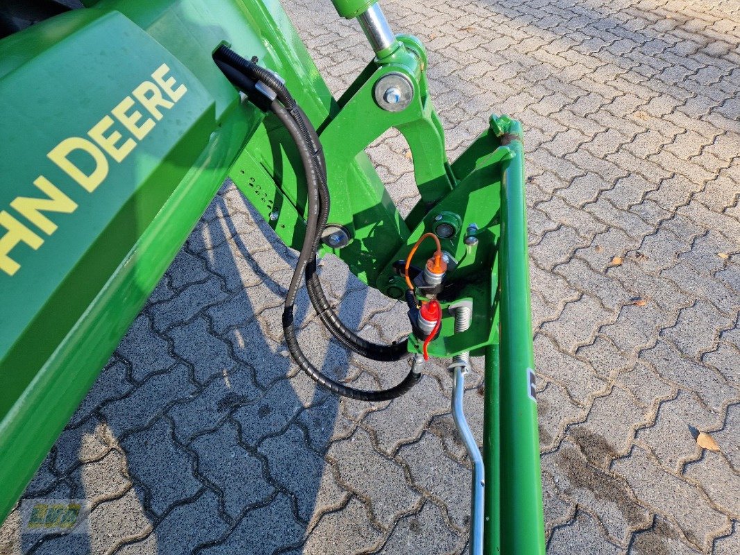 Traktor typu John Deere 5130M mit FL 543R & FZW, Gebrauchtmaschine v Schenkenberg (Obrázek 11)